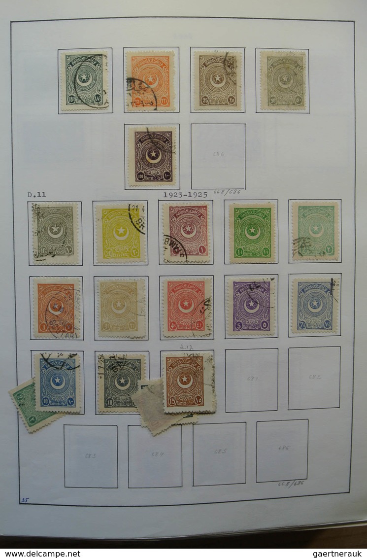 Türkei: 1863-1994: Well filled, MNH, mint hinged and used collection Turkey 1863-1994 on blanc pages