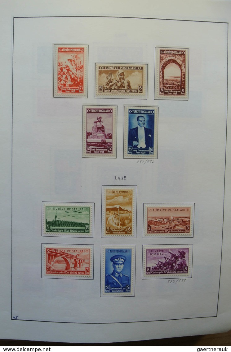 Türkei: 1863-1994: Well filled, MNH, mint hinged and used collection Turkey 1863-1994 on blanc pages