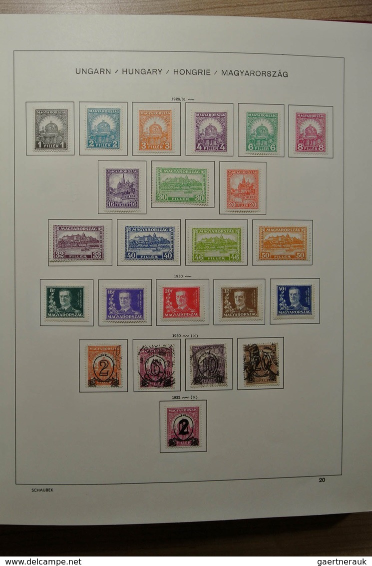 Ungarn: 1871-2000. Mostly mint hinged collection Hungary 1871-2000 in 4 Schaubek albums. From 1913 o