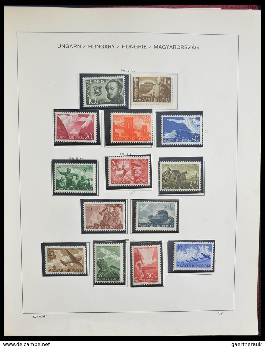 Ungarn: 1871-2000: Extensive, MNH, mint hinged and used collection Hungary 1871-2000 in 3 Schaubek a