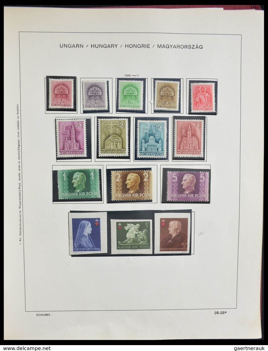 Ungarn: 1871-2000: Extensive, MNH, mint hinged and used collection Hungary 1871-2000 in 3 Schaubek a