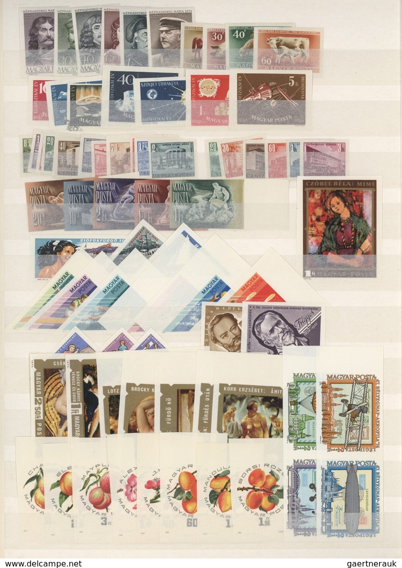 Ungarn: 1950/1975 (ca.), Mint Collection Of Apprx. 520 IMPERFORATE Stamps With Apparently Mainly Com - Briefe U. Dokumente