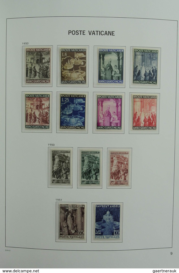 Vatikan: 1929-2001: Almost Complete, MNH And Mint Hinged Collection Vatican 1929-2001 In 2 Davo Luxe - Sammlungen