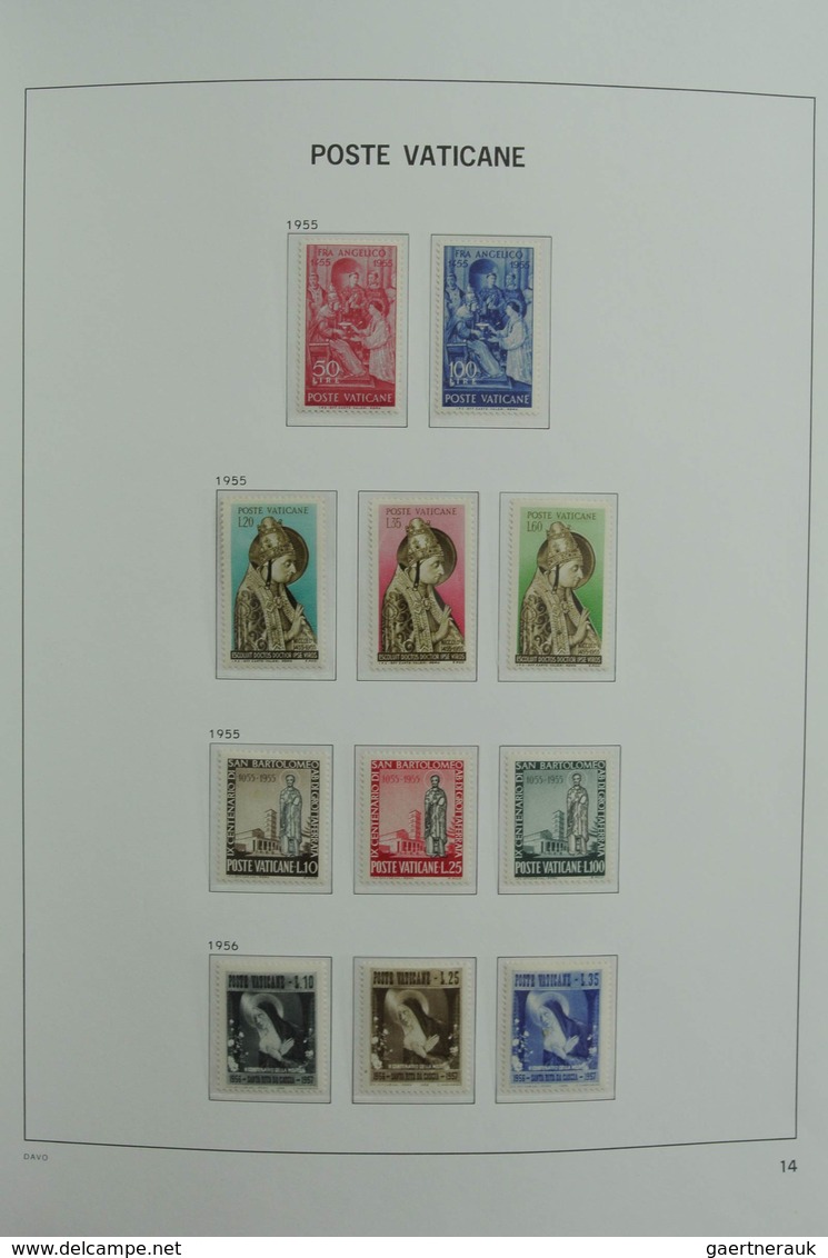 Vatikan: 1929-2001: Almost complete, MNH and mint hinged collection Vatican 1929-2001 in 2 Davo luxe