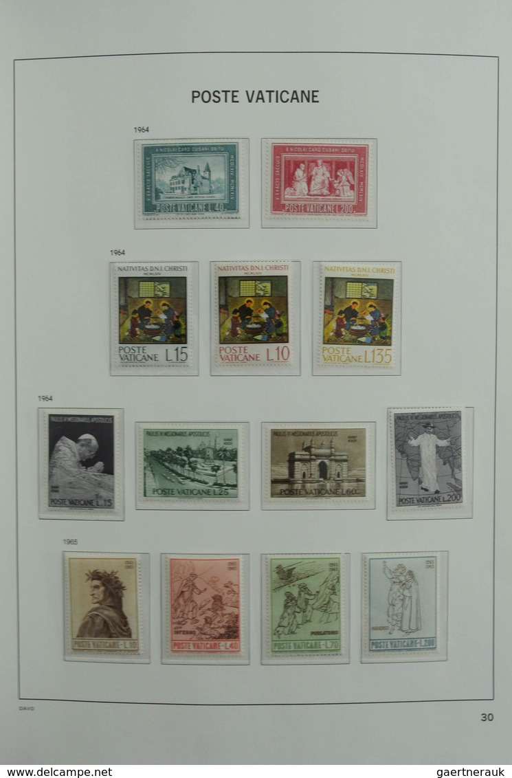 Vatikan: 1929-2001: Almost complete, MNH and mint hinged collection Vatican 1929-2001 in 2 Davo luxe