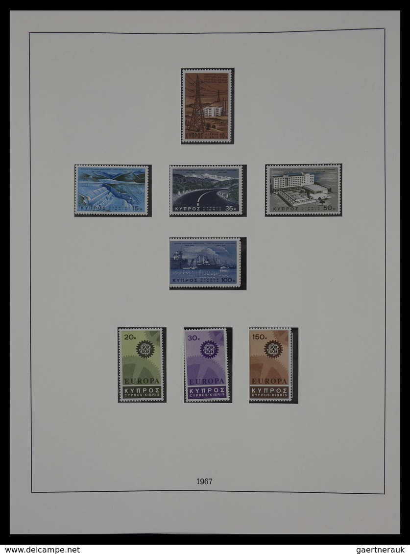 Zypern: 1955-2001: Almost complete, mostly MNH collection Cyprus 1955-2001 in 2 luxe Lindner albums,