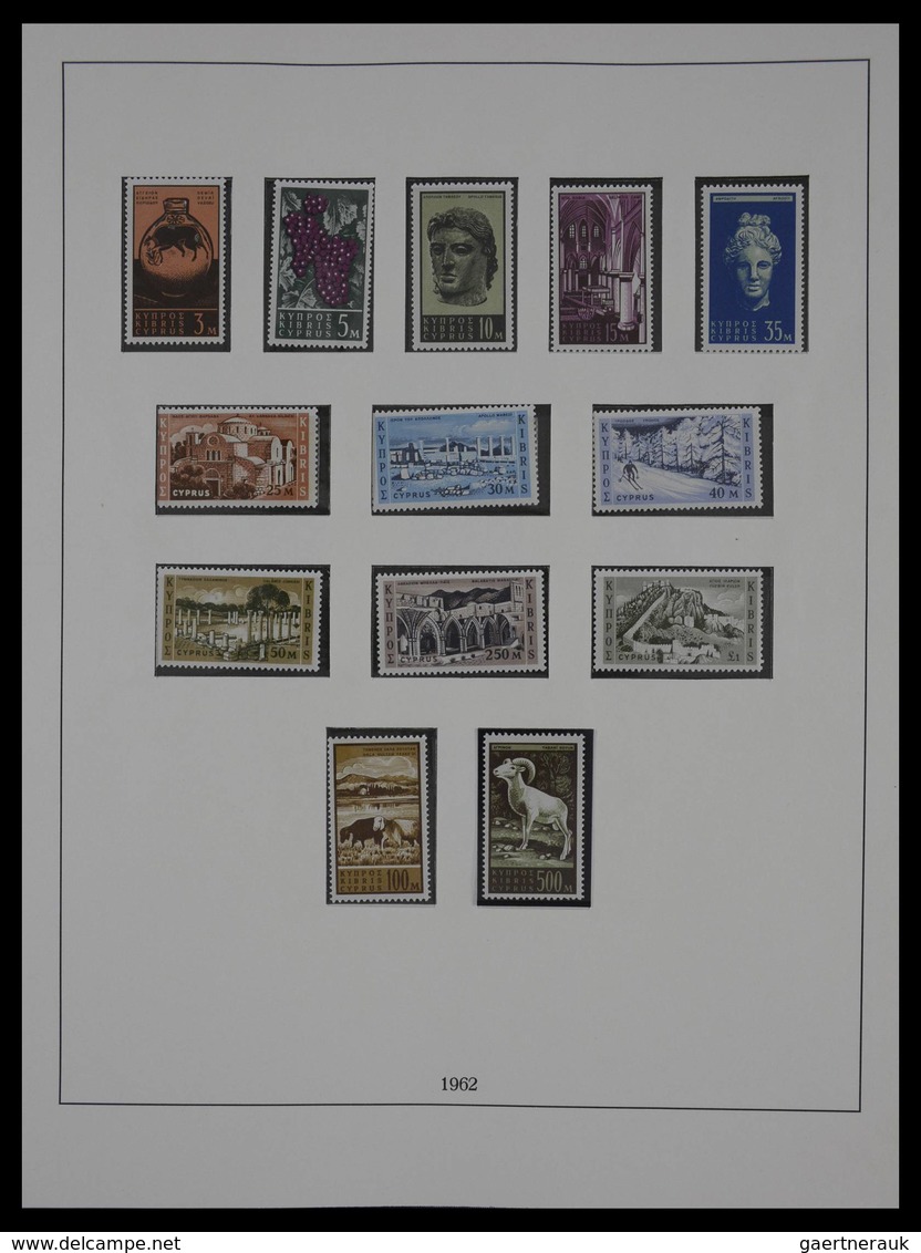 Zypern: 1955-2001: Almost complete, mostly MNH collection Cyprus 1955-2001 in 2 luxe Lindner albums,