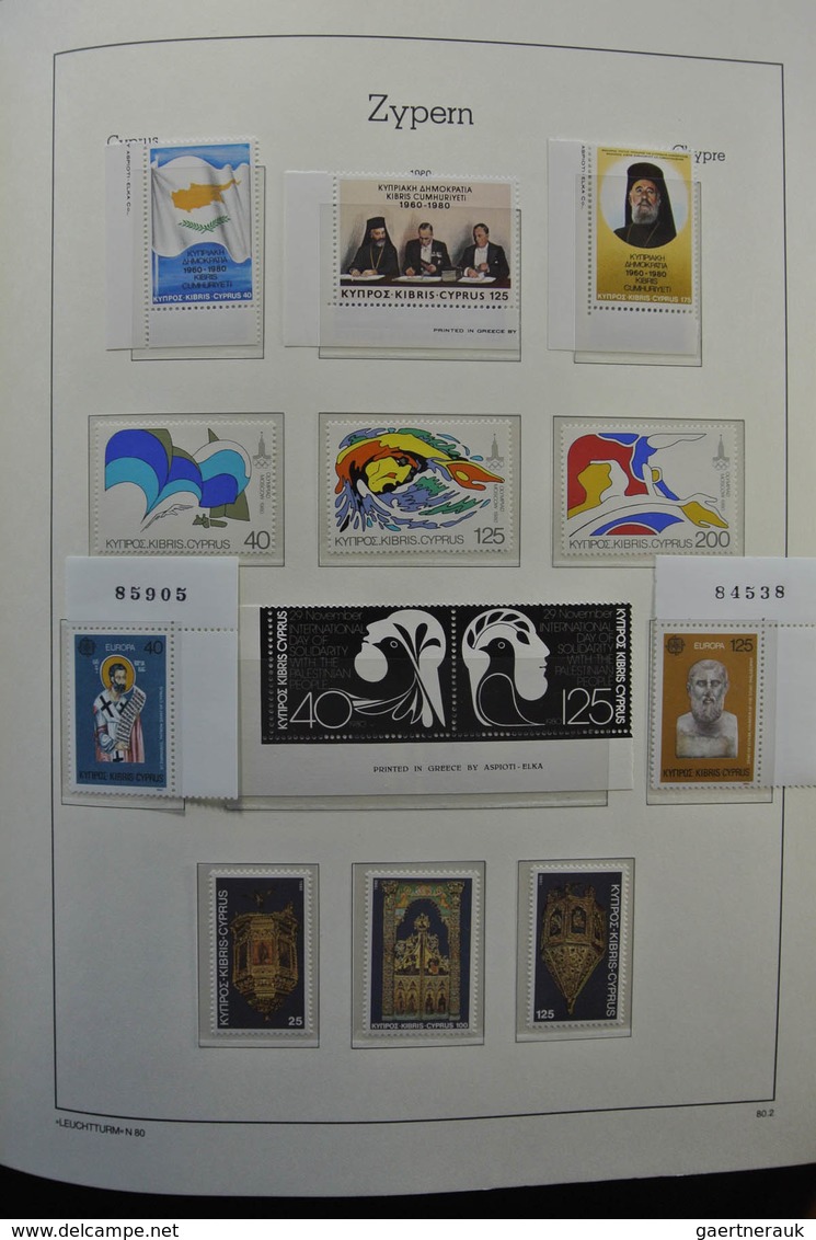 Zypern: 1974-2011: MNH, Complete (without The 1995 Souvenir Sheet Overprint) Collection Cyprus 1977- - Sonstige & Ohne Zuordnung