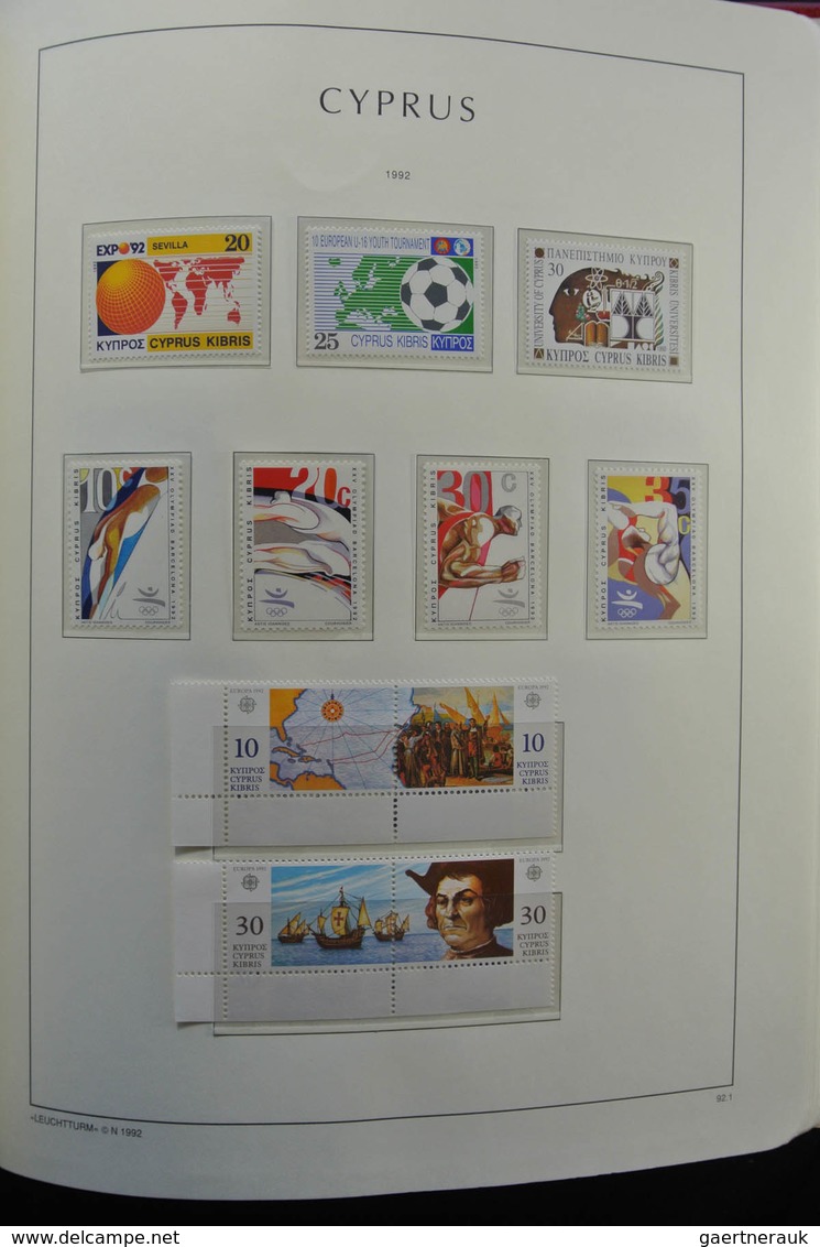 Zypern: 1974-2011: MNH, complete (without the 1995 souvenir sheet overprint) collection Cyprus 1977-