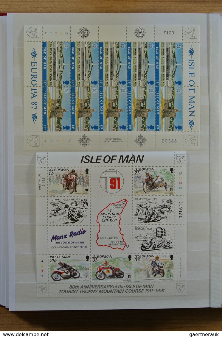 Europa - West: Collection of ca. 550 MNH souvenir sheets (and some stampbooklets) of Western Europe