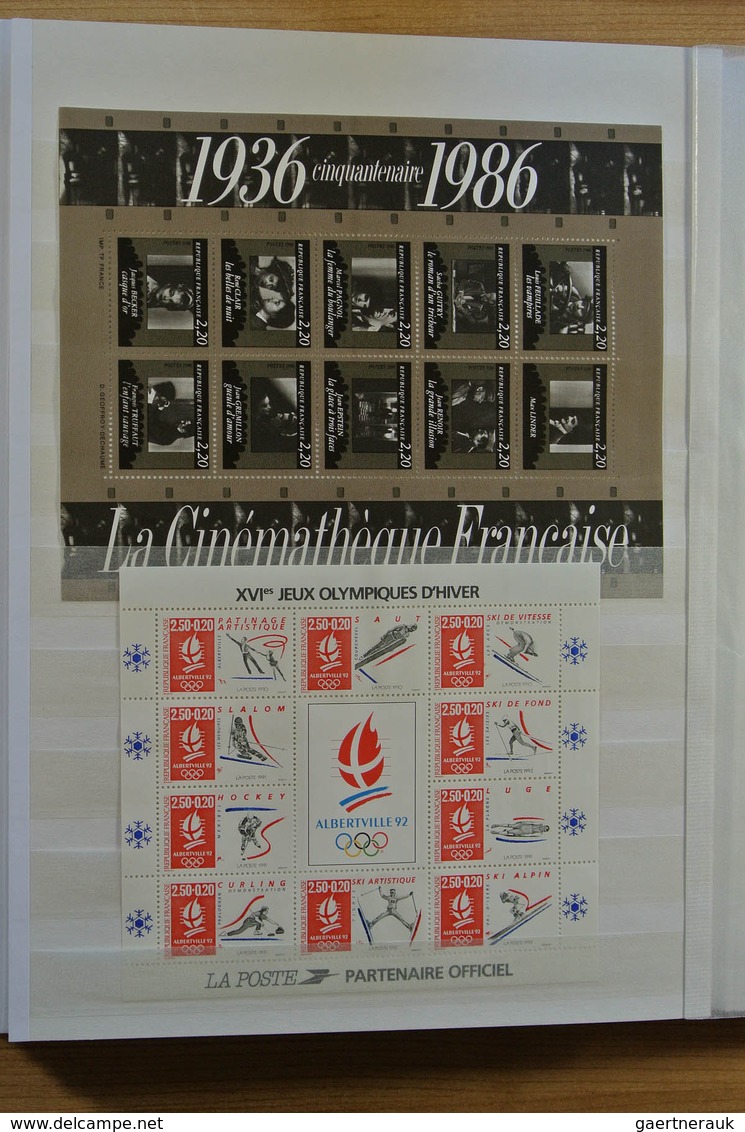 Europa - West: Collection of ca. 550 MNH souvenir sheets (and some stampbooklets) of Western Europe