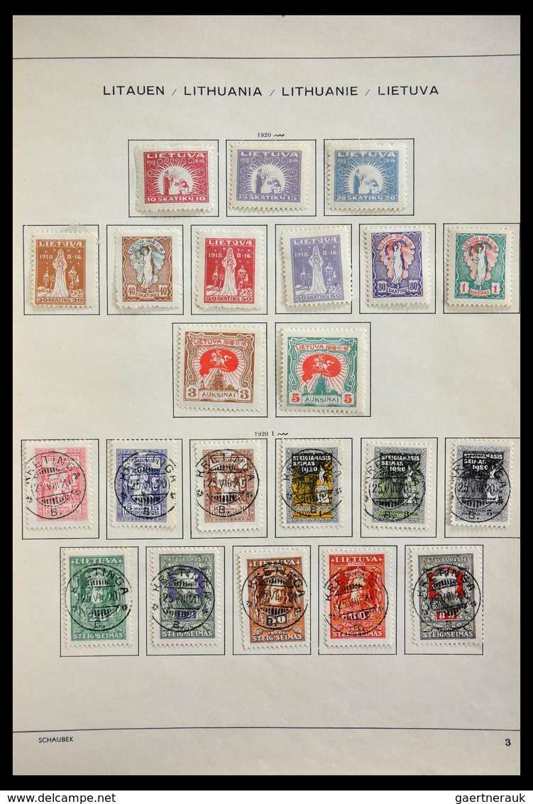 Baltische Staaten: 1918-1940: Mint hinged and used collection Baltic States 1918-1940 on Schaubek al