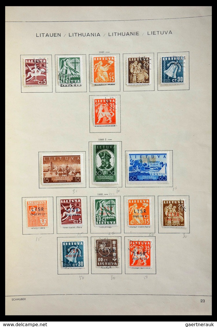 Baltische Staaten: 1918-1940: Mint hinged and used collection Baltic States 1918-1940 on Schaubek al