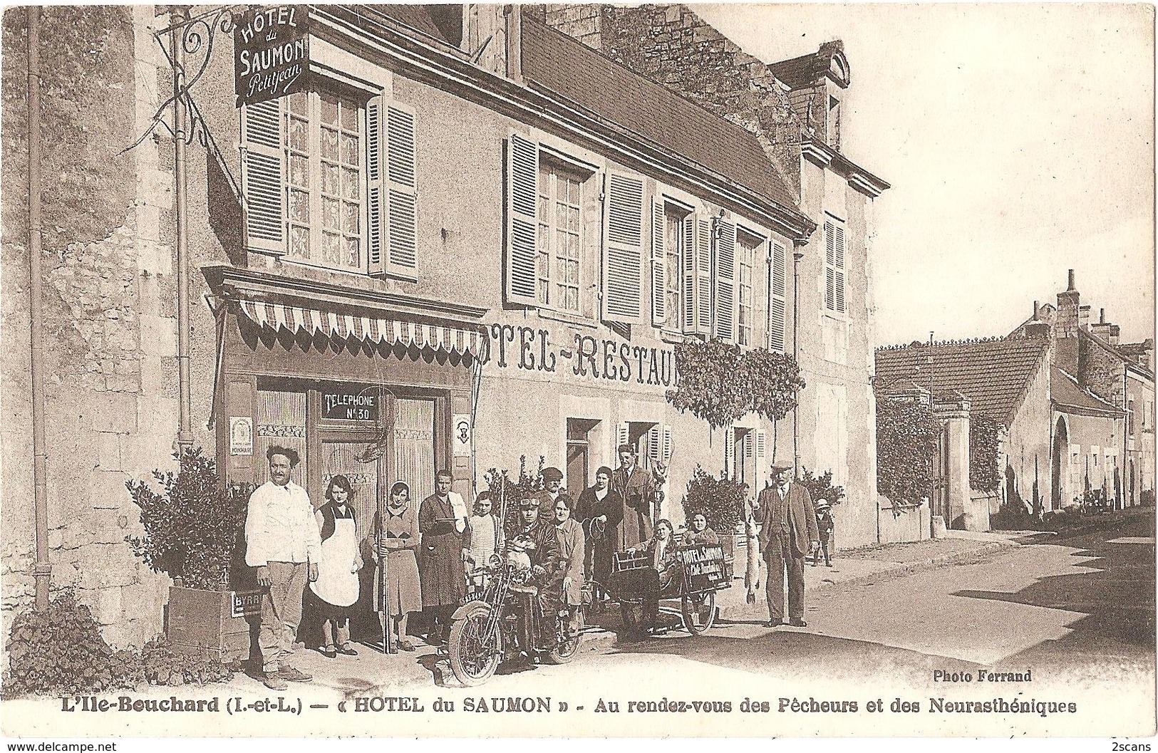 Dépt 35 - L'ÎLE-BOUCHARD - Au Rendez-vous Des Pêcheurs Et Des Neurasthéniques - HÔTEL Du SAUMON - (MOTO) - Photo Ferrand - Autres & Non Classés