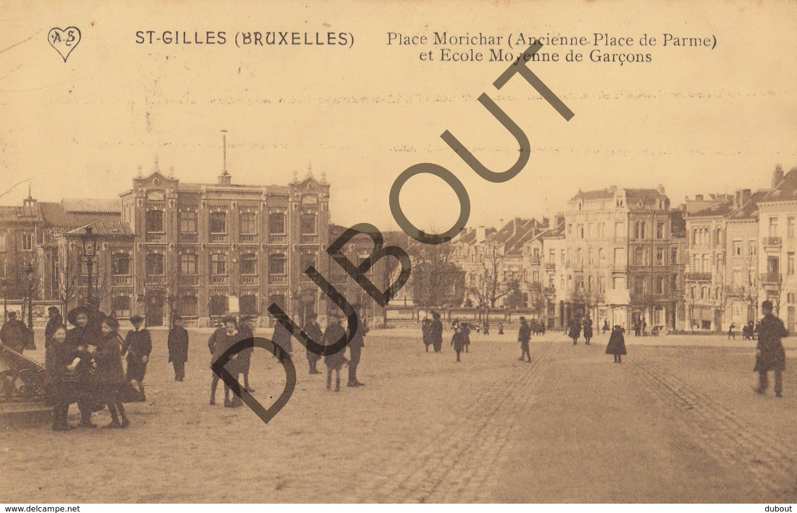 Postkaart-Carte Postale St-Gilles/ST GILLIS Place Morichar (Place De Parme) Et Ecole Moyenne De Garçons 1918 (L112) - St-Gilles - St-Gillis