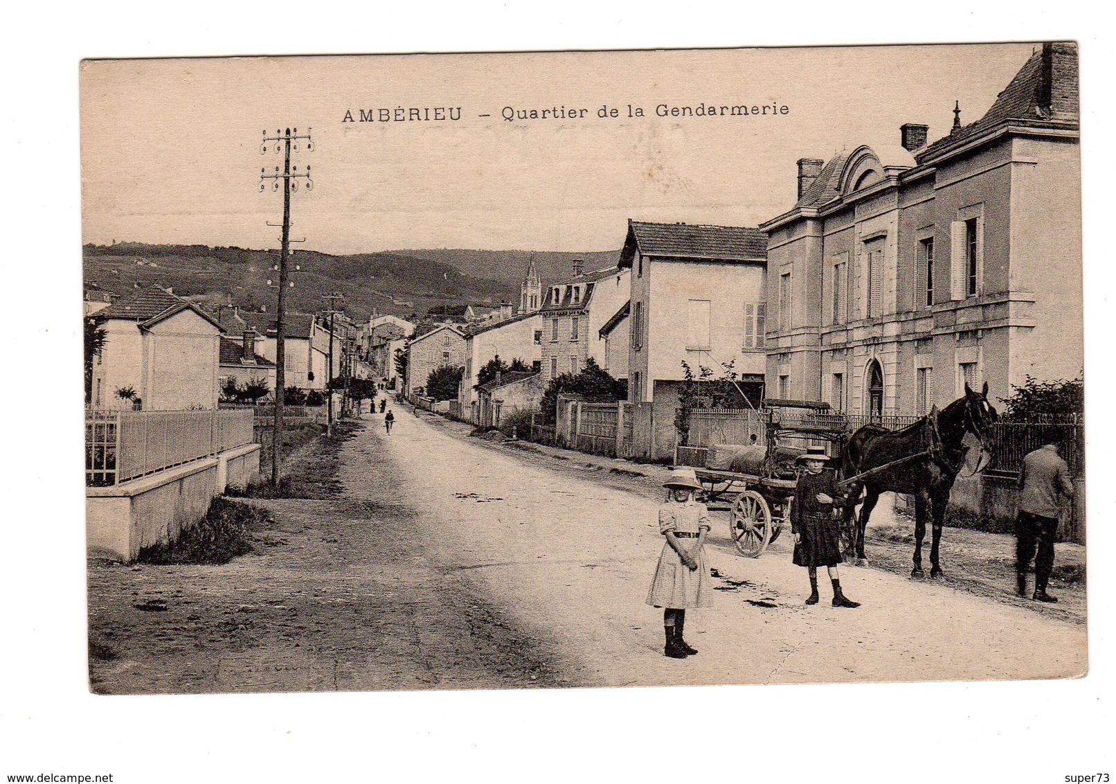 CPA 01 - Amberieu - Quartier De La Gendarmerie, Attelage - Non Classés