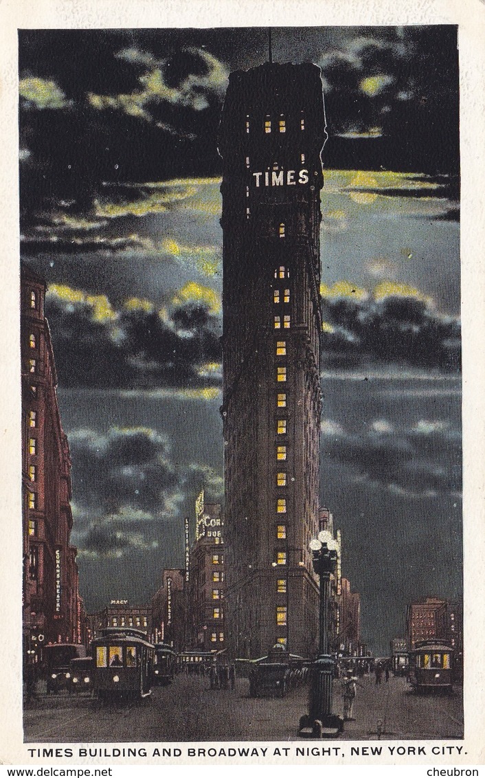 ETATS UNIS. NEW YORK CITY. TIMES BUILDING AND BROADWAY AT NIGHT. + TEXTE - Broadway