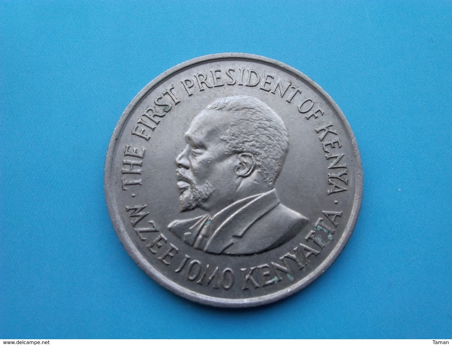 KENYA  1  Shilling  1975 --SUP--  Mzee Iomo Kenyatta (1er Président) - Kenia