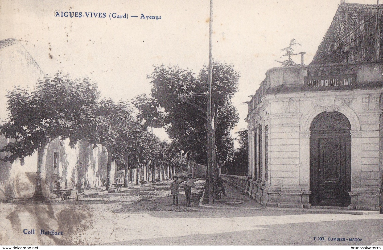 AIGUES-VIVES - Avenue - Aigues-Vives