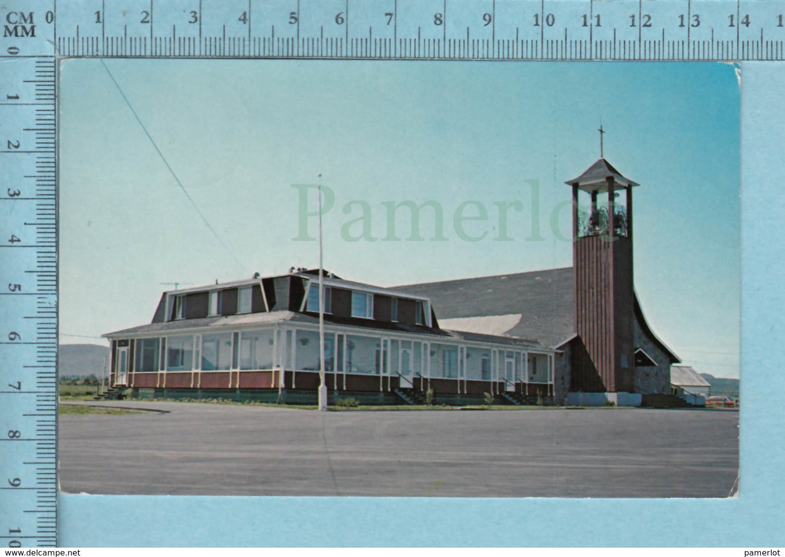 Cap-des-Rosiers Gaspésie  Quebec - Eglise Et Presbitaire - CIRCULÉE En 1988  - Timbre 37¢ Canada - Autres & Non Classés