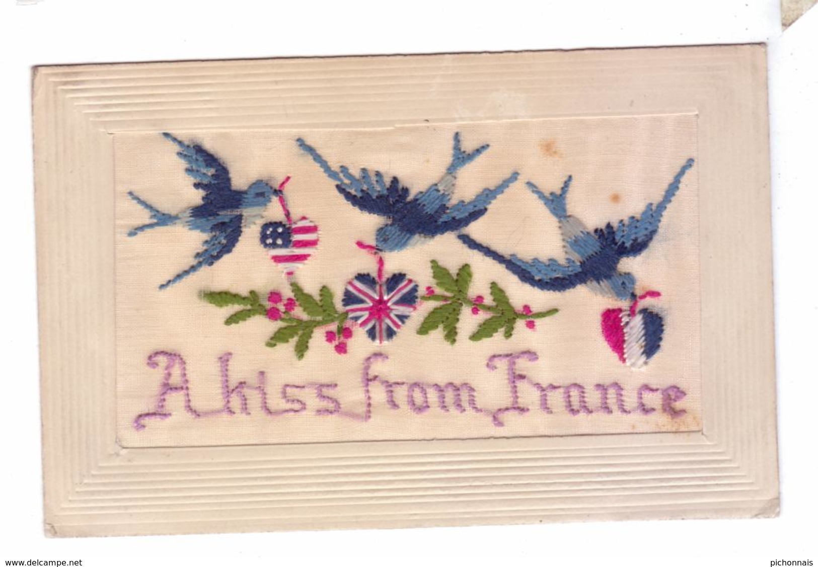 GUERRE 14 18 Carte Brodee  A KIss From France Oiseaux Bleus Heart English American French Flag  Embroidered Card - Brodées