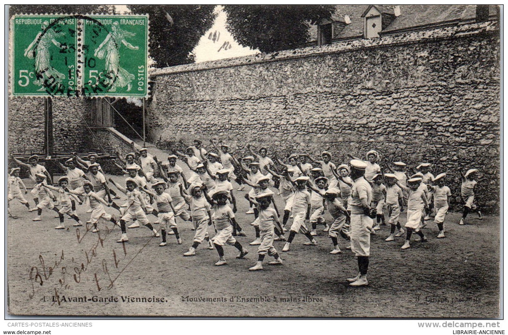 41 BLOIS - Avant-garde Viennoise, Mouvements à Mains Libres - Blois