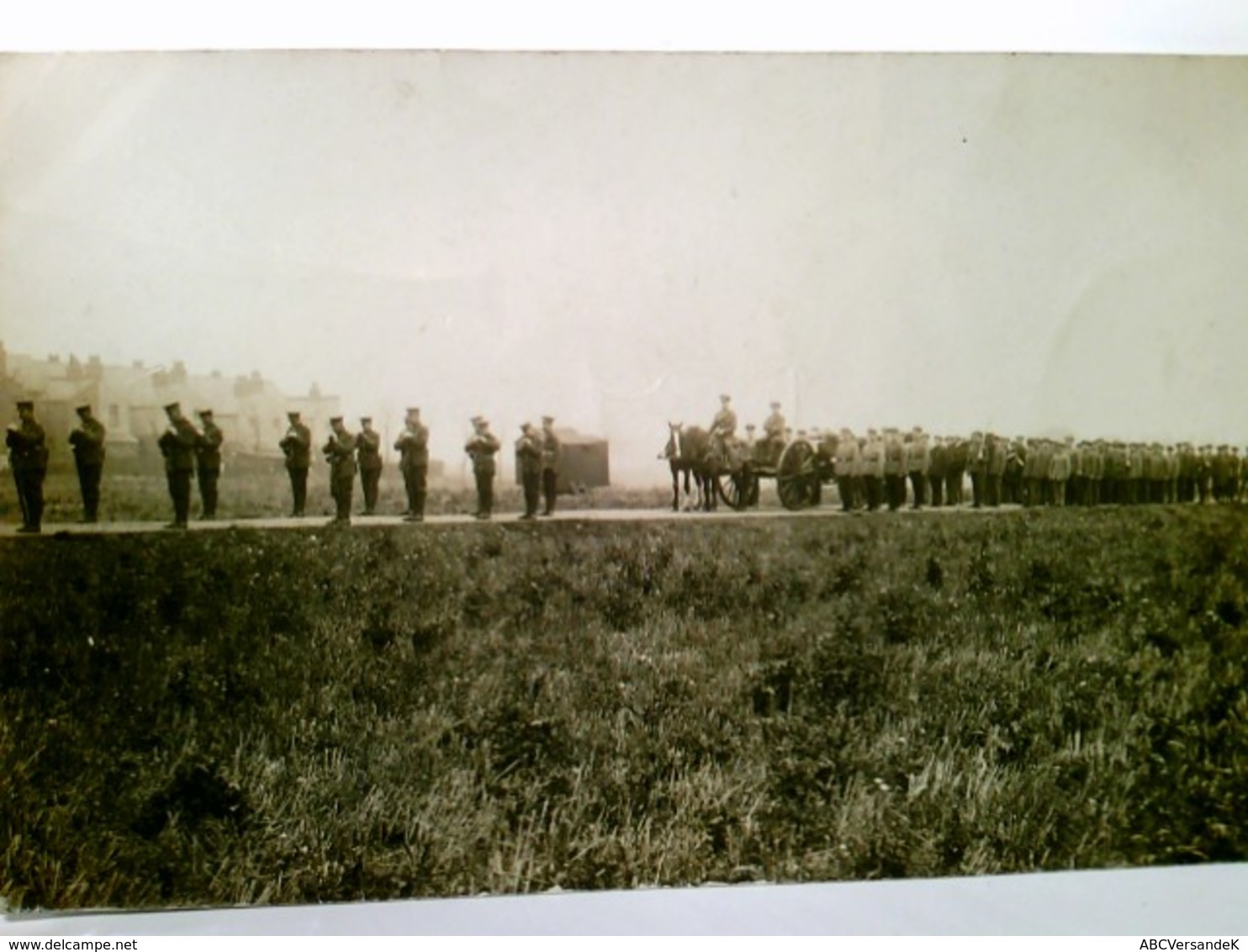 Beerdigung Eines Soldaten ( Wahrscheinlich In England ). Alte Foto AK S/w, Gel. 1918. Trauerzug, Pferdefuhrwer - Sonstige & Ohne Zuordnung