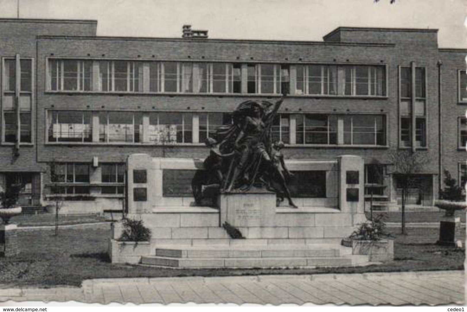 AALST  ALOST  MONUMENT  DES  ANCIENS PUPILLES  MORTS  POUR  LA  PATRIE - Aalter