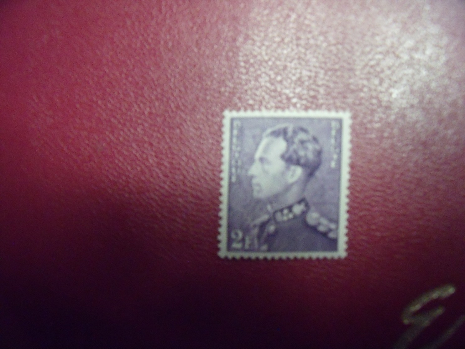 Timbre De Belgique  Effigie De S..M Roi Léopold !!!  Le 21-12-1936  Neuf** N*431 (pourpre ) - 1934-1935 Leopold III.