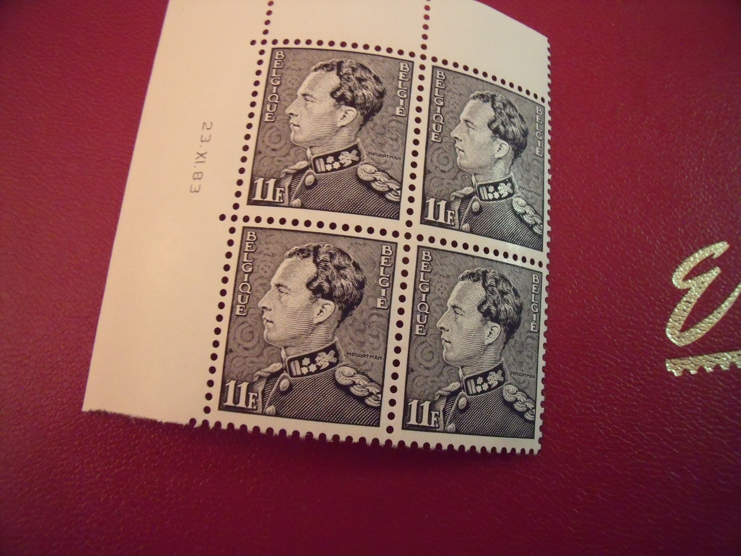 Timbres De Belgique  Effigie De S..M Roi Léopold !!!  Le 21-12-1983 Neuf** N* 2111   Bloc De '4 - 1934-1935 Leopold III