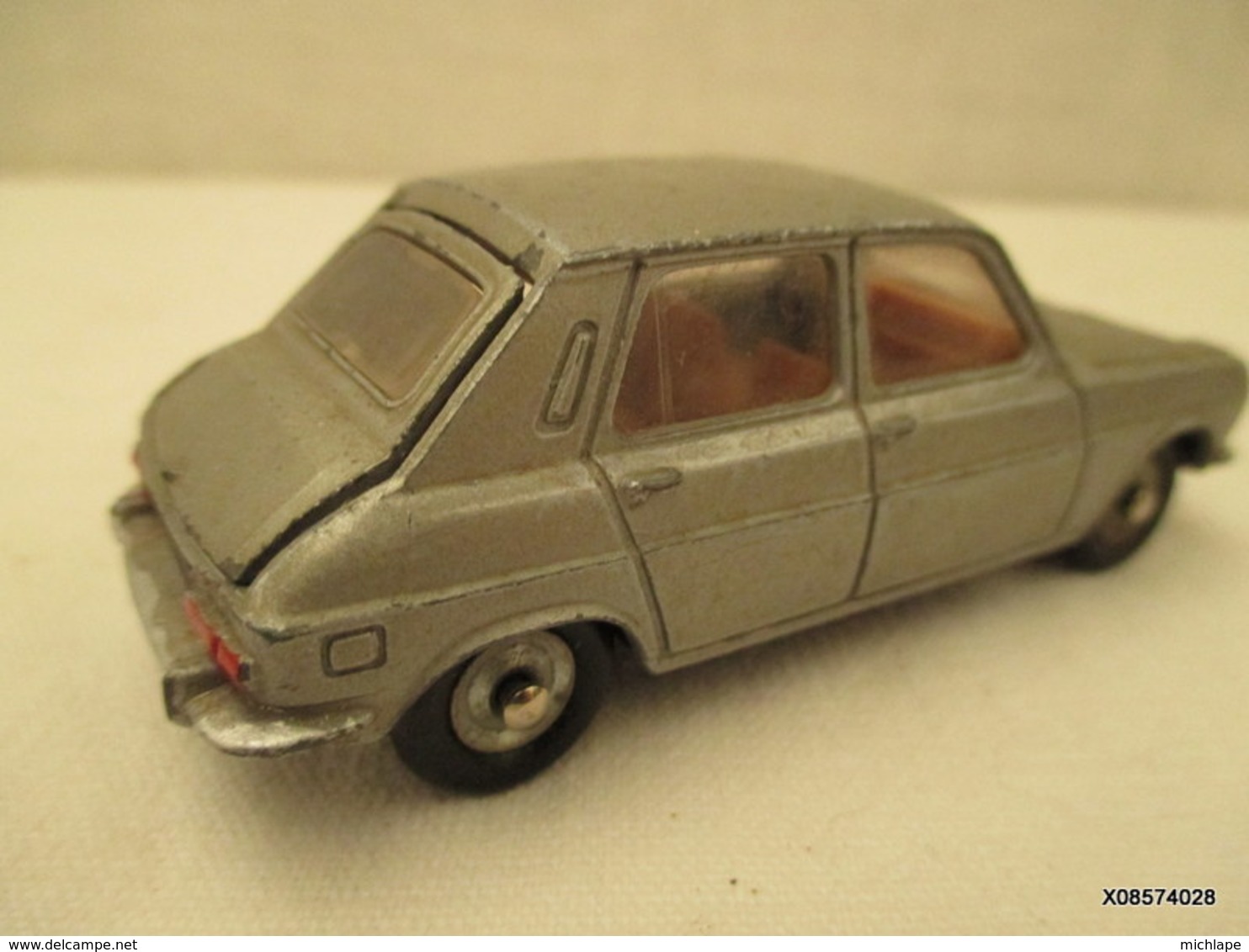 VOITURE - MINIATURE - 1/43 Em  DINKY TOYS - SIMCA 1100 Peinture Grise     - - Jouets Anciens