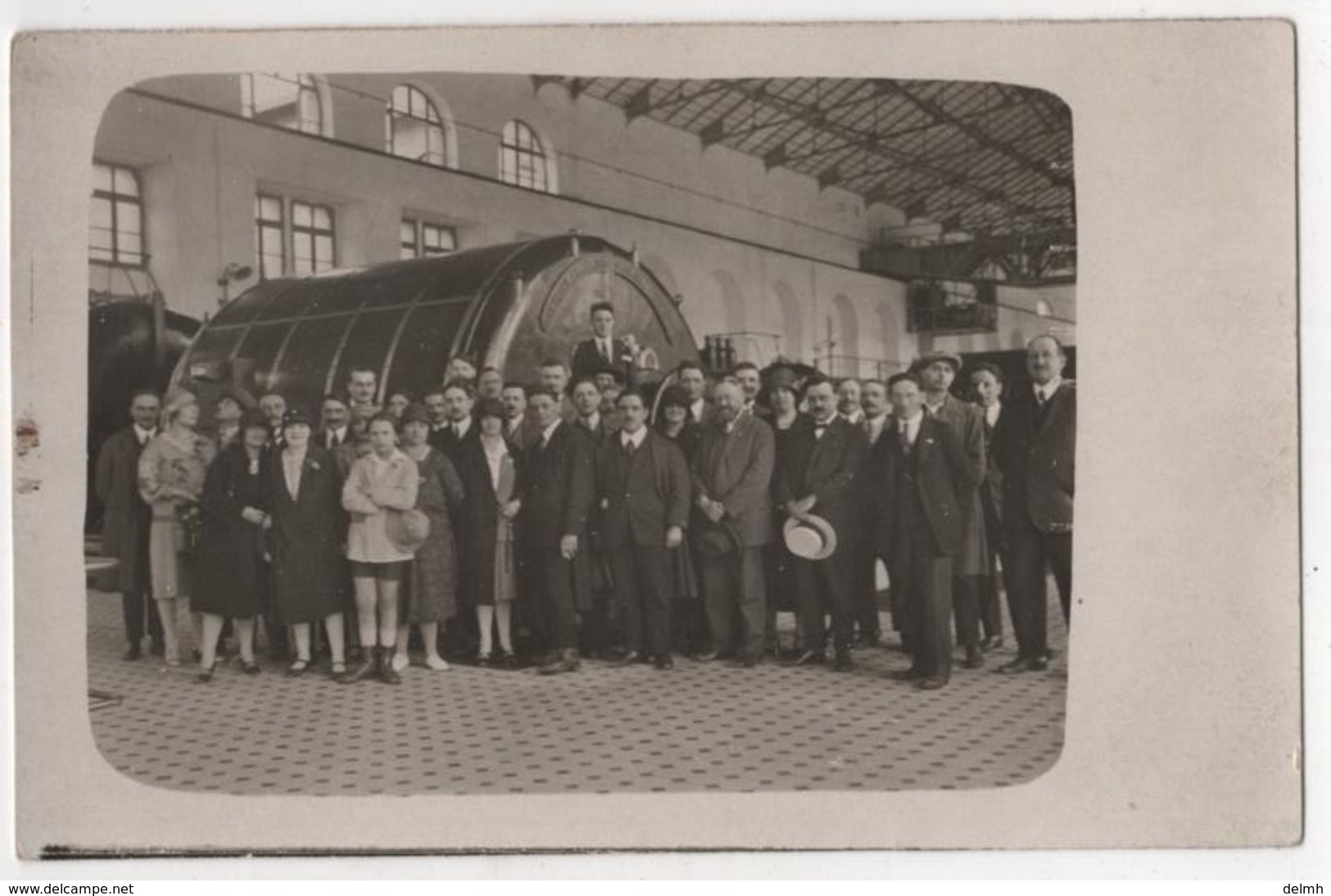 Carte Photo Cachet FTP Association Amicale Provençale 1926  Voir Verso Hall Gare ? - Marchands