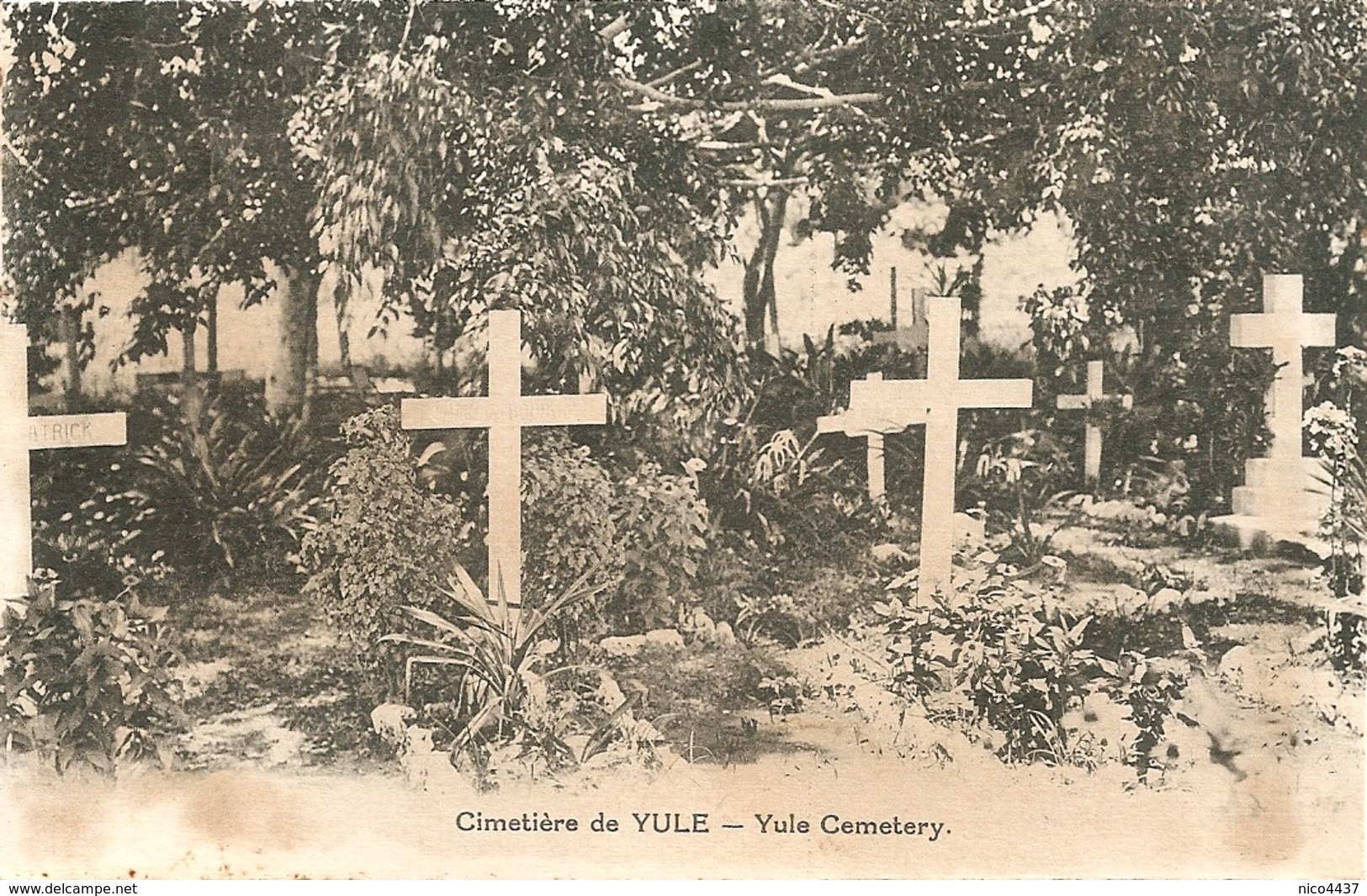 Cpa Cimetiére  De Yule - Papouasie-Nouvelle-Guinée