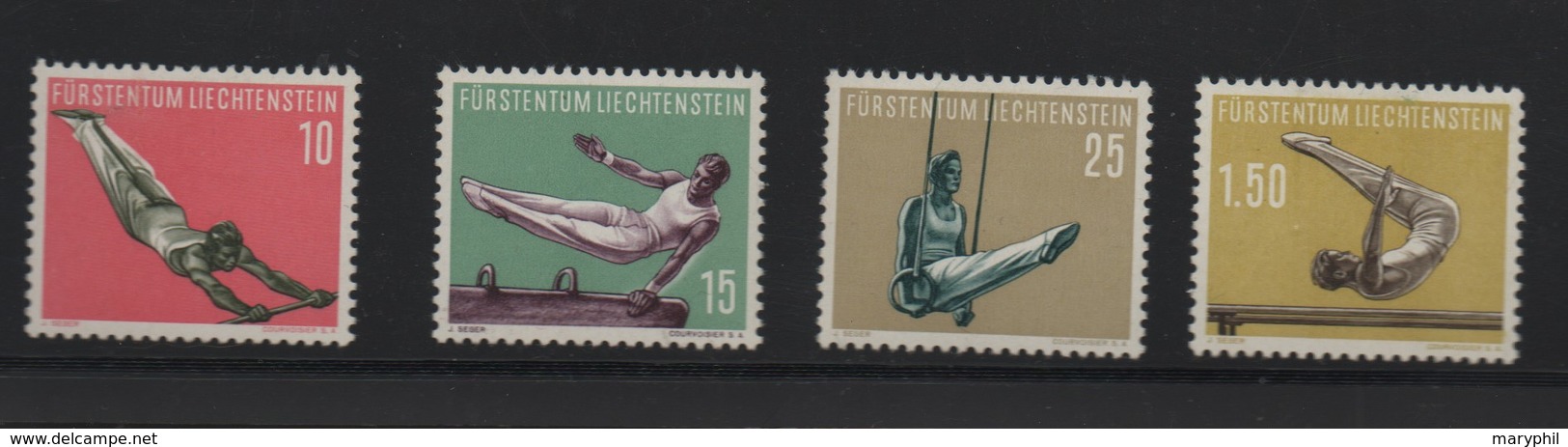 LIECHTENSTEIN N° 315/318 * (charnière)  SPORT Cote 25 € - Neufs