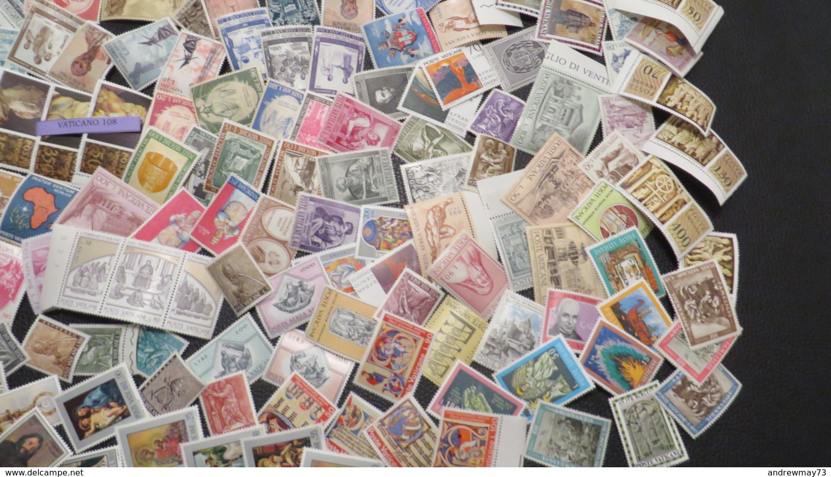 VATICAN- 280 DIFFERENT MNH STAMPS