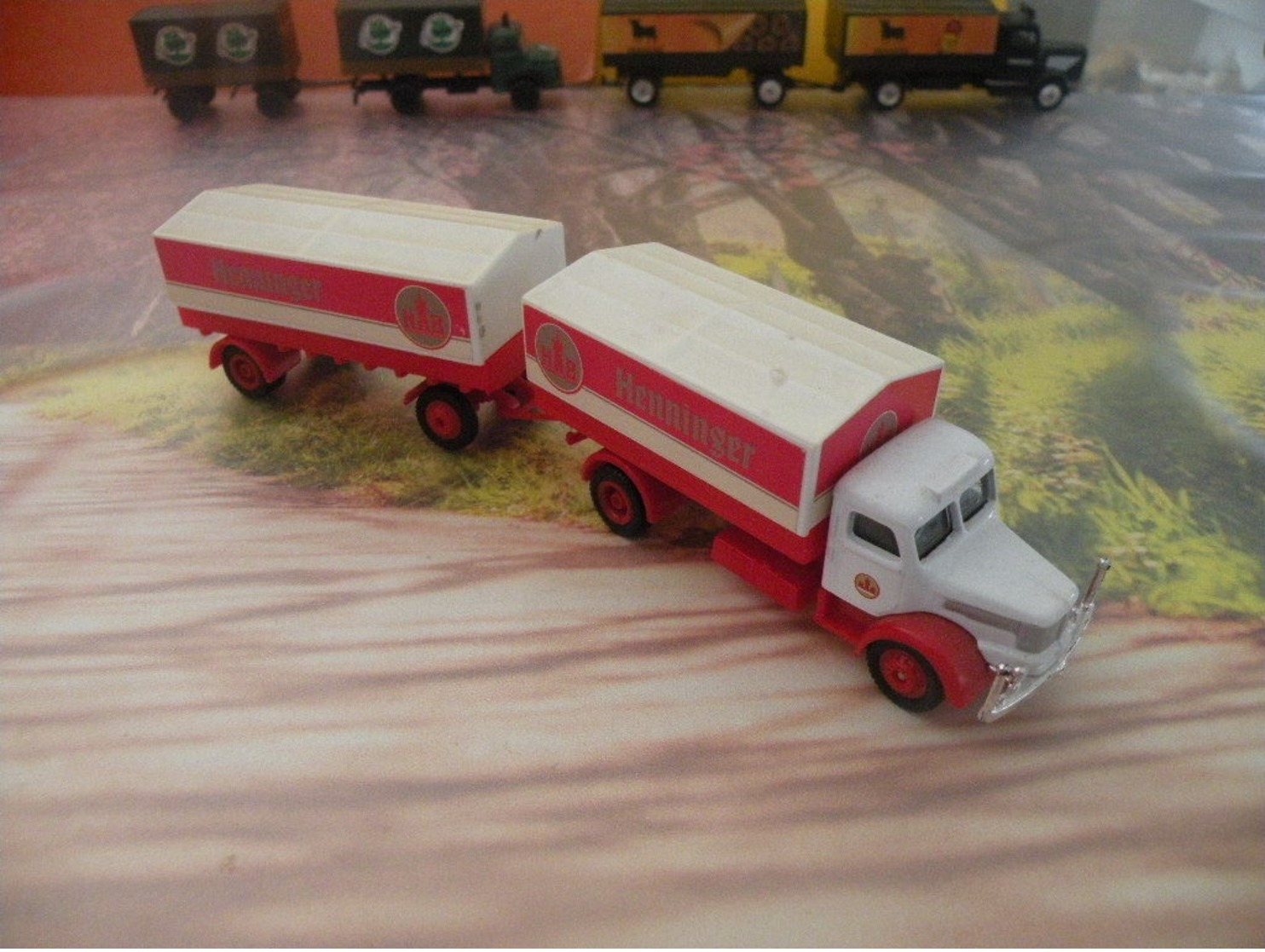 Camion Remorque Publicitaire Henninger - 1:87 - Sans Boite - Echelle 1:87