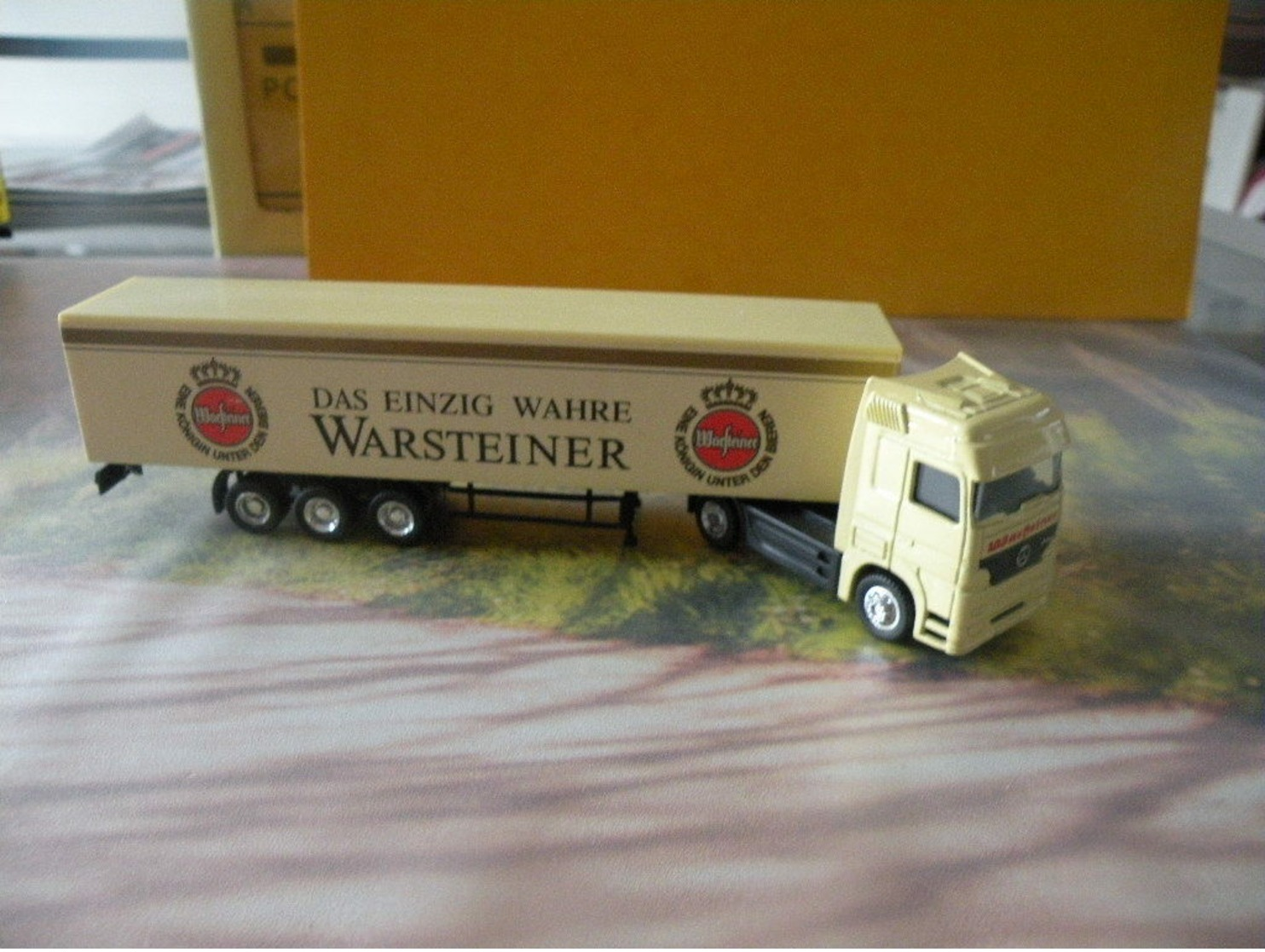 Camion Mercedes Astros - Bière Warsteiner - 1/87  Sans Boite - Scale 1:87