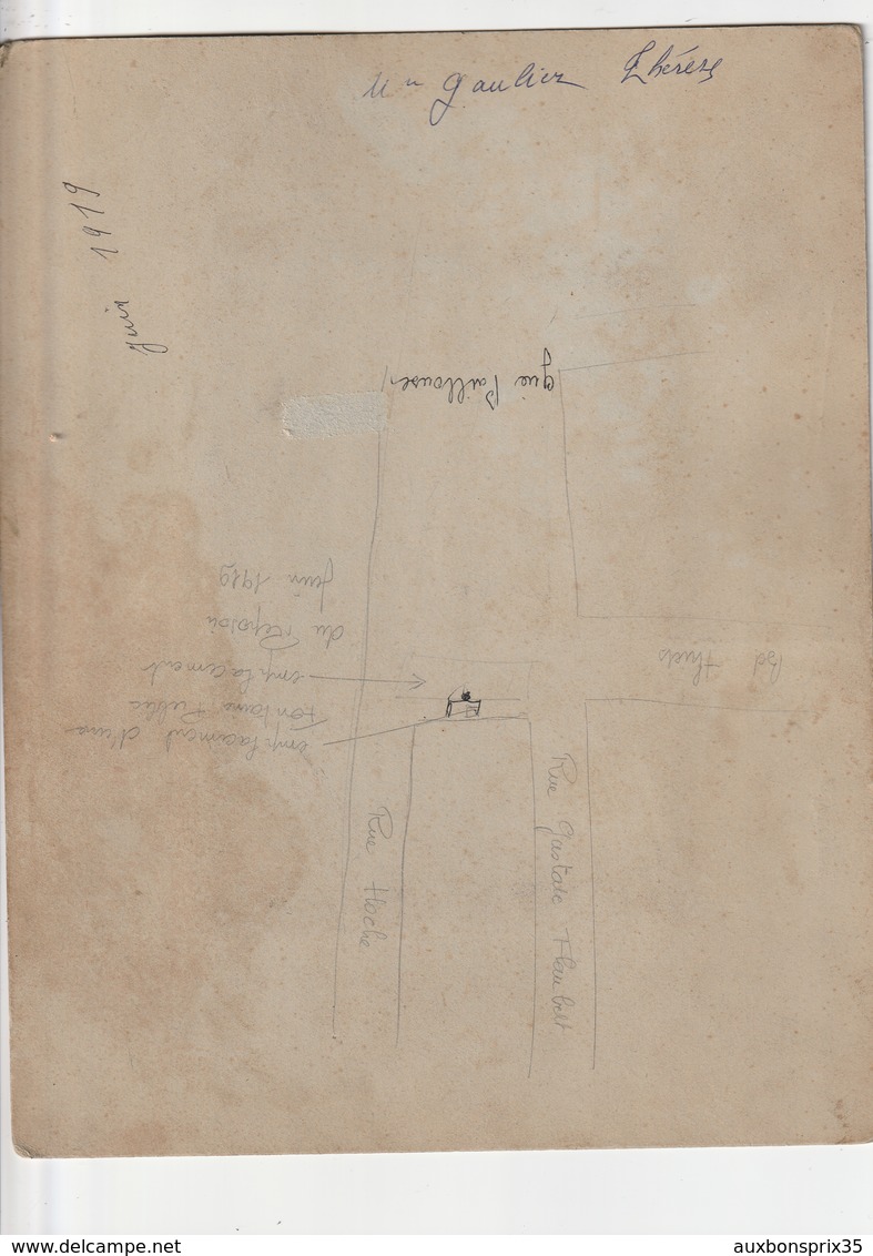 FOUGERES - RELIGION - REPOSOIR - CARREFOUR RUE FLAUBERT, HOCHE, THIERS (TILLON) AVANT LE GUE PAILLOU - 06/1919 - 35 - Places