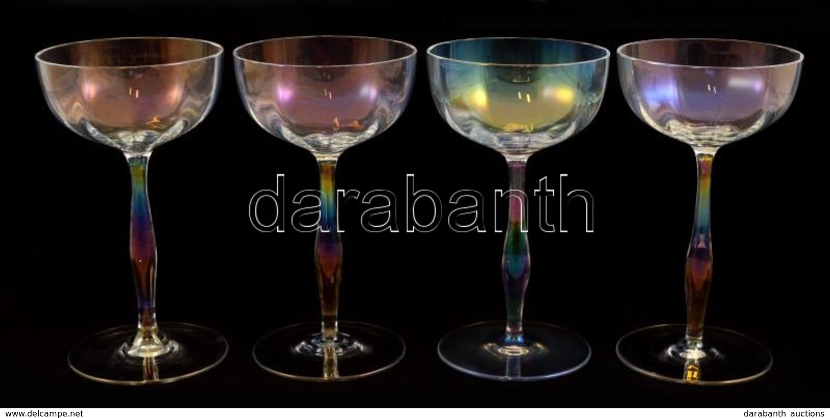 4 Db Dekoratív Talpas üvegpohár, Jelzés Nélkül, Nagyon Apró Csorbákkal, D: 10 Cm - Glas & Kristal