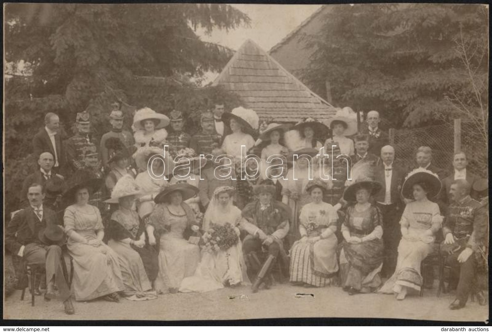 Cca 1905 Katonai Esküvői Fotó, Rajta Magas Rangú Huszár és Katonatisztekkel, (köztük Várady Albert (1870-?) M. Kir. Vara - Andere & Zonder Classificatie