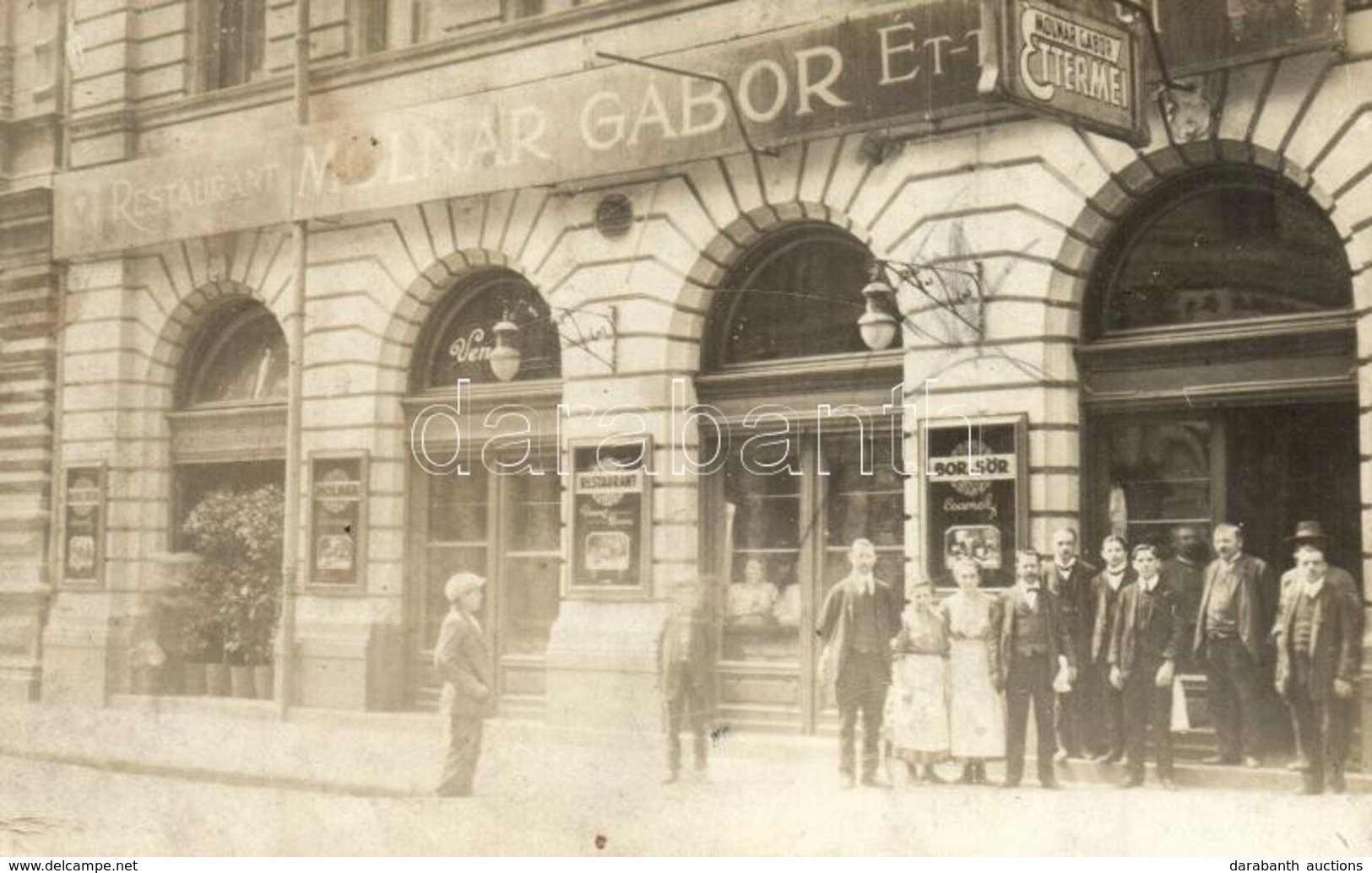 * T2/T3 Budapest VI. Révay Utca 10. Molnár Gábor Vendéglője (Berlin étterem), Pincérek és A Személyzet Csoportképe A Bej - Zonder Classificatie