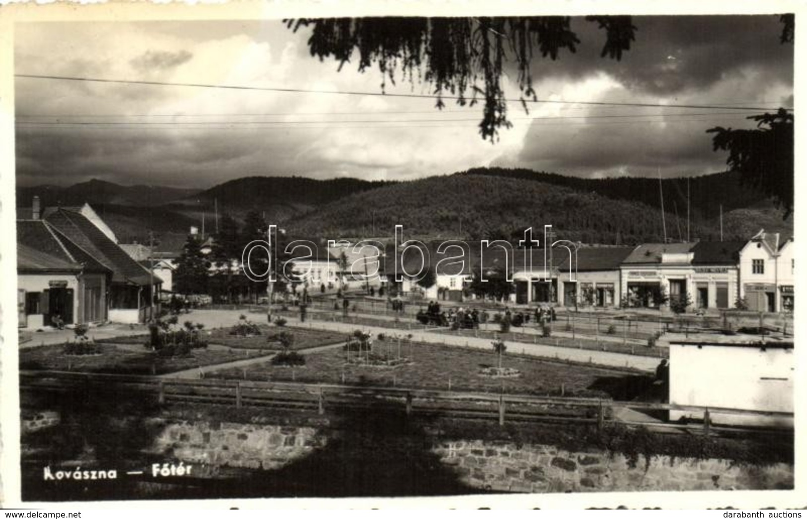 T2 Kovászna, Covasna; Főtér, Gyógyszertár, Pap Géza, Adalbert Imre Béle és Deák üzletei / Main Square, Pharmacy, Shops - Zonder Classificatie