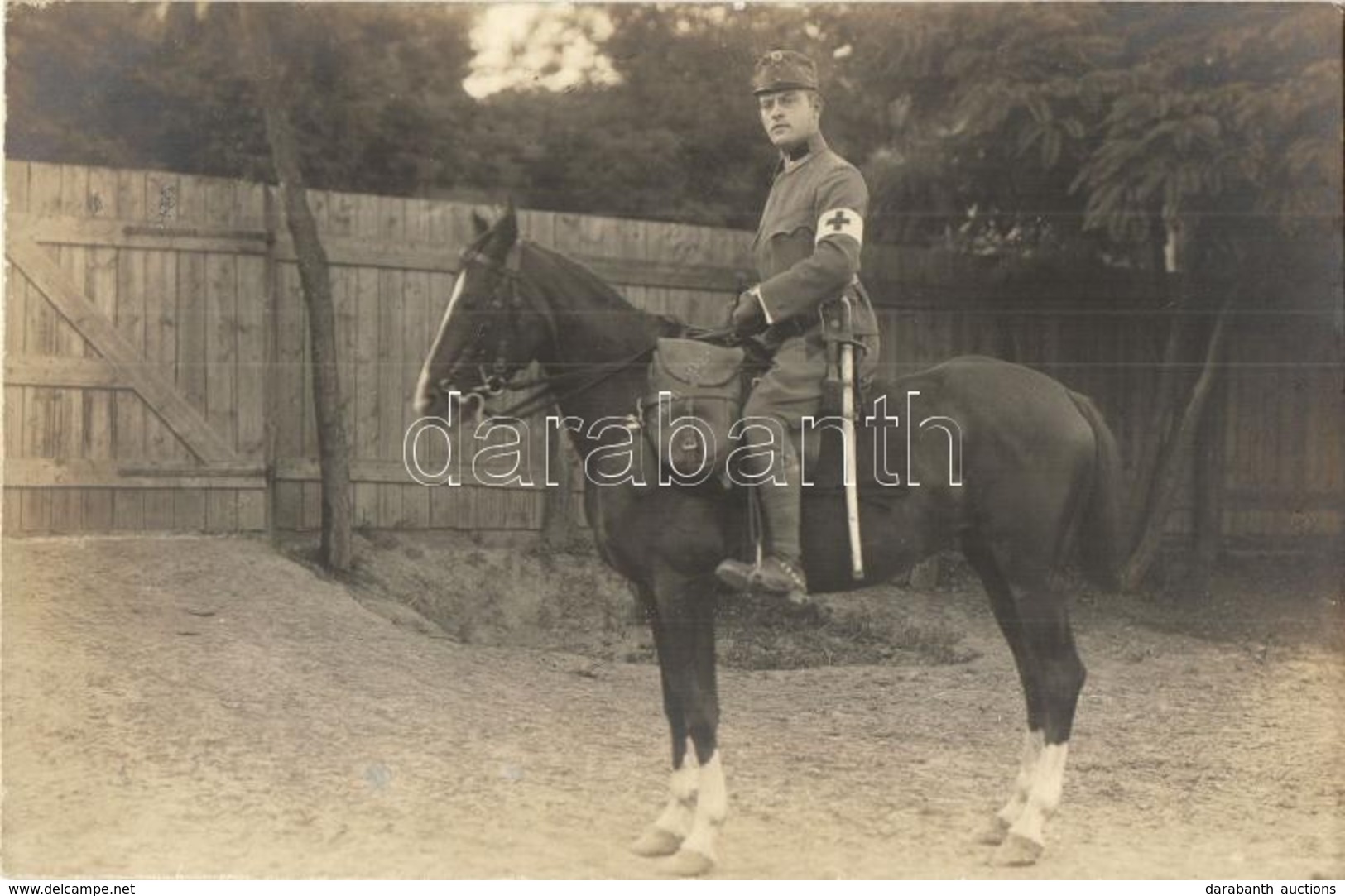 * T2 1915 Árpatarló, Ruma; Osztrák-magyar Katona Orvos Lóháton Felszereléssel / WWI K.u.k. Military Doctor On Horseback  - Zonder Classificatie