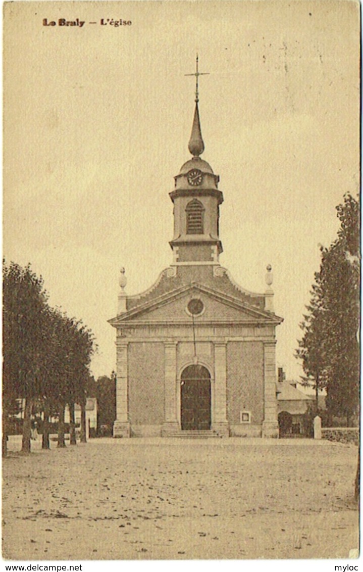 Le Bruly. L'Eglise. Attention, Toute Petite Déchirure Sur Le Côté Droit. - Couvin