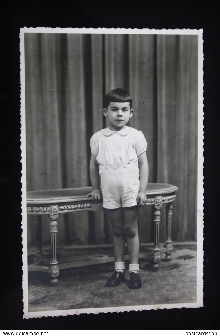 Little Boy - Old Original Photo  - Childhood - Little Boy 1940s - Personnes Anonymes