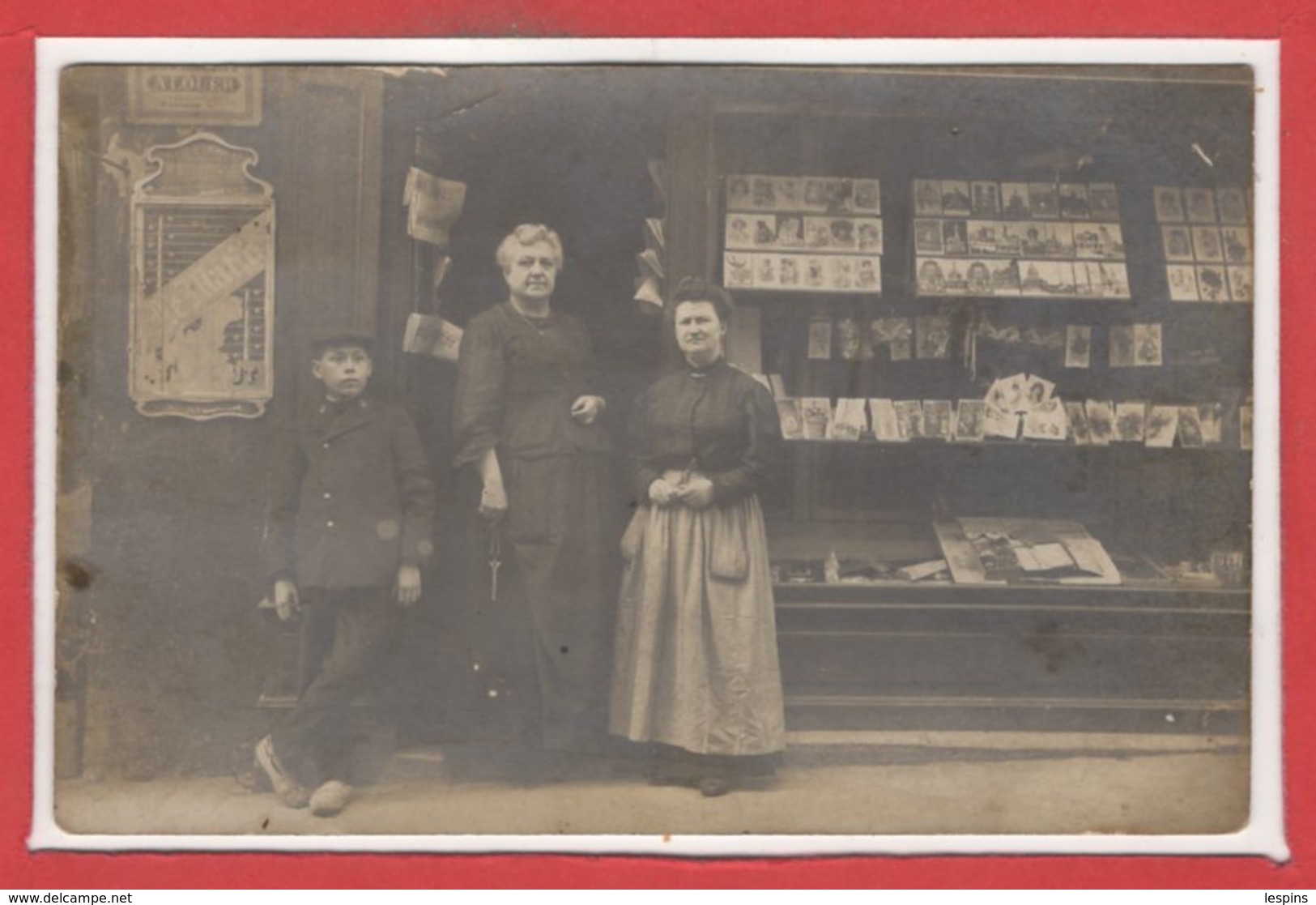 Commerce MARCHANDS - Magasin De Vente De CARTES POSTALE - Shopkeepers