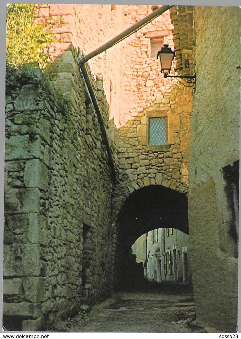 BANON ALPES DE HAUTE PROVENCE - Ruelle Pittoresque Du Vieux Banon - 1976 - Autres & Non Classés