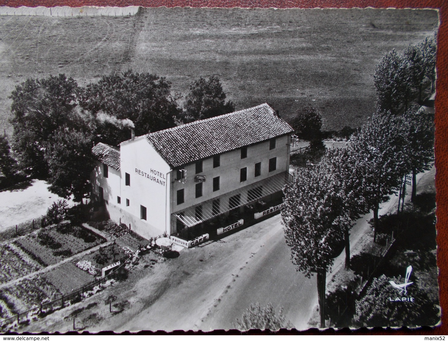 42 - FEURS -  Vue Aérienne - Chez La Mère Bonnefond Au Pont. (Hotel Restaurant) CPSM Rare - Feurs