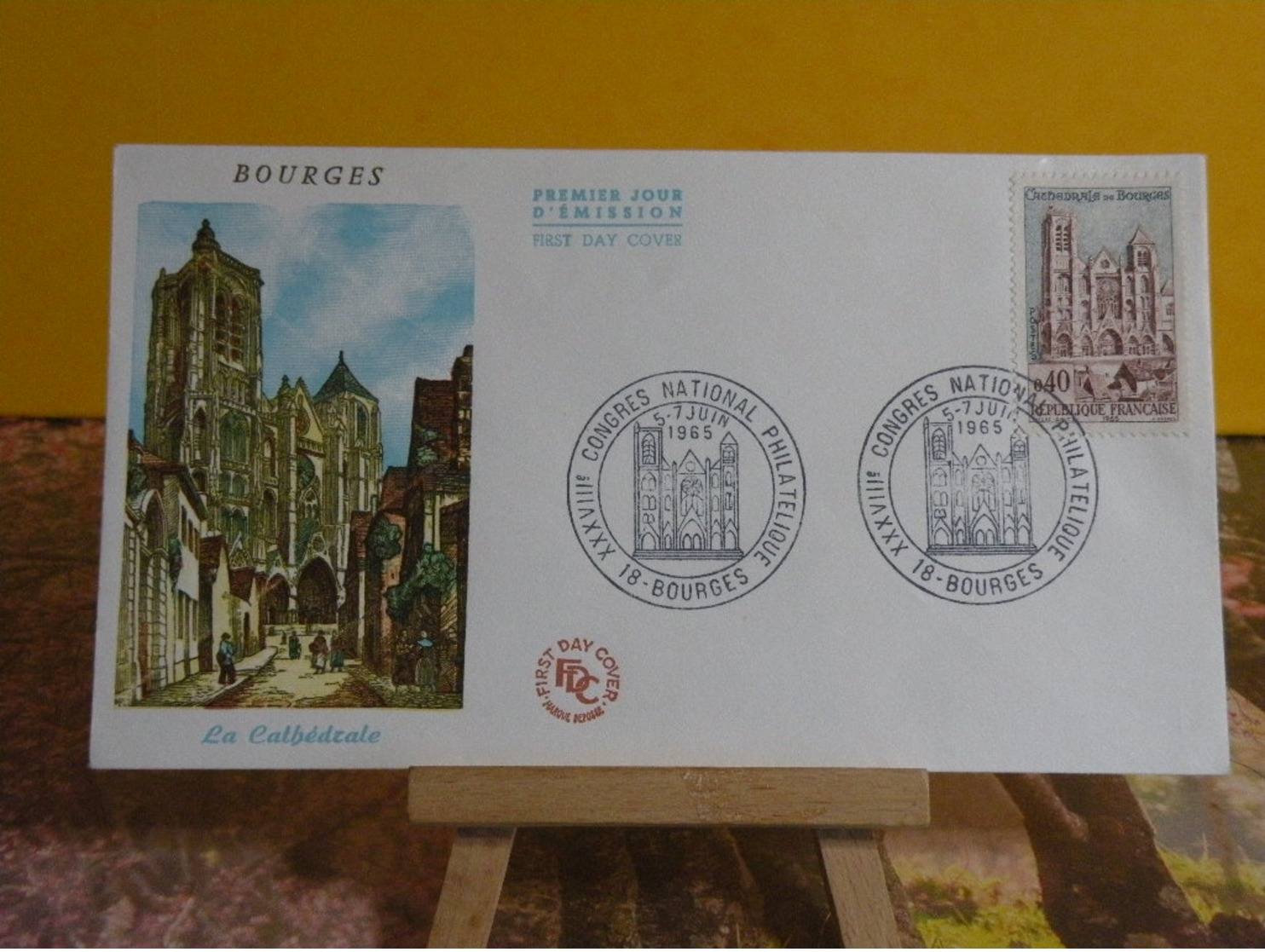 C.N.P. La Cathédrale De Bourges - 18 Bourges - 5.6.1965 FDC 1er Jour - Coté 3€ - 1960-1969