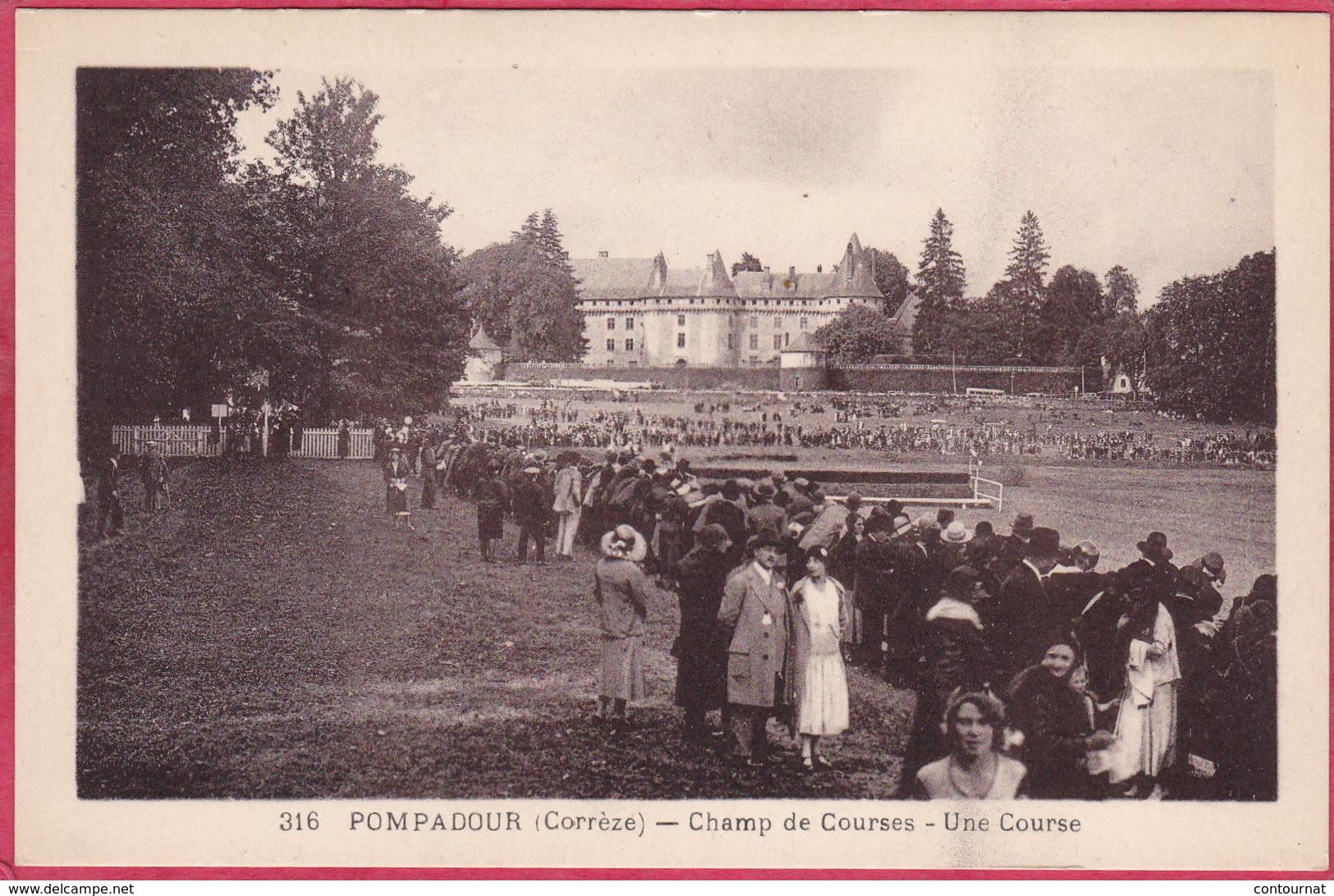 CPA 19 POMPADOUR Arnac Champ De Courses Une Course C/ UZERCHE - Autres & Non Classés